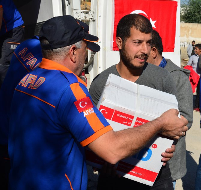 Türkiye, Barış Pınarı Harekatı bölgesindeki sivillere yardıma koştu