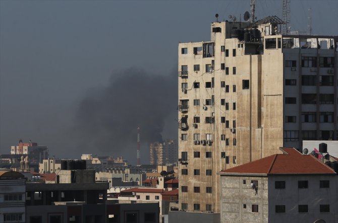 İsrail'den Gazze'ye hava saldırısı: 1 ölü