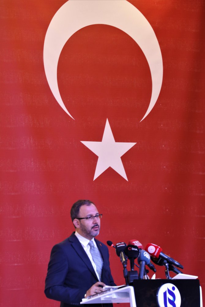 Bakan Kasapoğlu: "Her alanda kazanan bir Türkiye'yi hep birlikte görüyoruz"