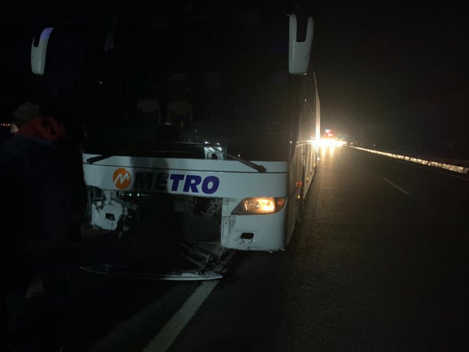 Çankırı'da yolcu otobüsü ile otomobil çarpıştı: 7 yaralı