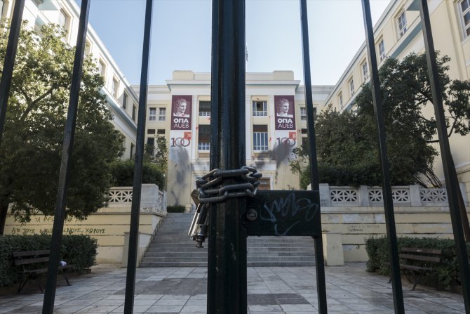 GRAFİKLİ - Yunanistan'da öğrenciler "17 Kasım" öncesi üniversiteleri işgal eylemi başlattı