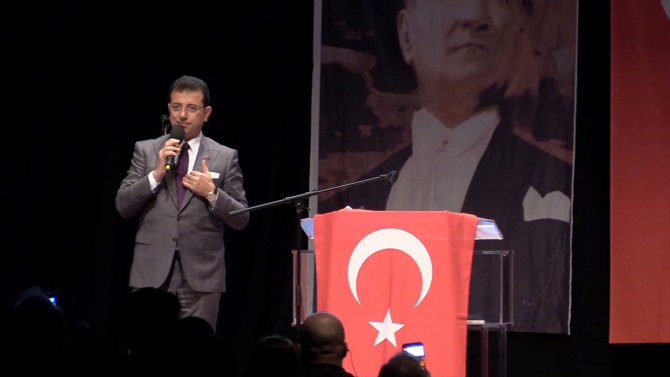 Ekrem İmamoğlu Londra'da Türk vatandaşlarıyla bir araya geldi