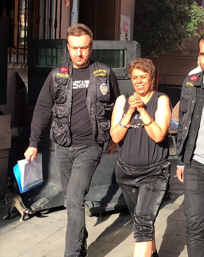 Karaköy'de başörtülü kadına saldırının faili adliyeye sevk edildi