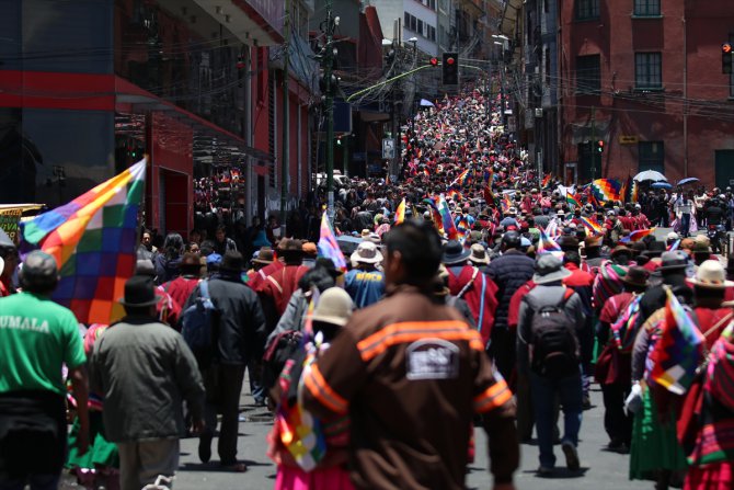 Bolivya'da geçiş hükümeti karşıtı gösteri