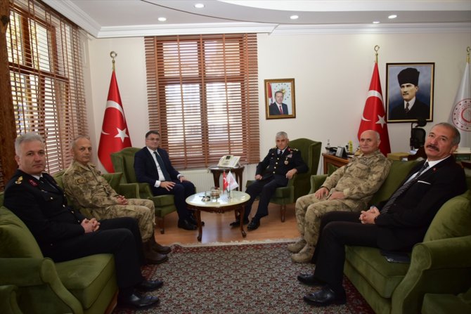 Jandarma Genel Komutanı Orgeneral Çetin, Tokat Valisi Balcı'yı ziyaret etti