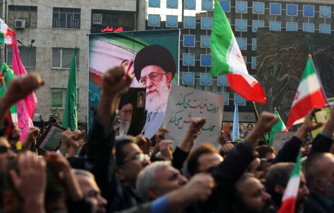 İran'dan benzin zammı protestolarıyla ilgili suçladığı 4 ülkeye tehdit