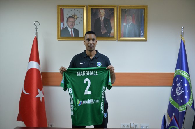 Bursa Büyükşehir Belediyespor, Kübalı voleybolcu Marshall'ı transfer etti