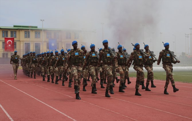 Somali'deki Türk askeri eğitim merkezi üçüncü mezunlarını verdi