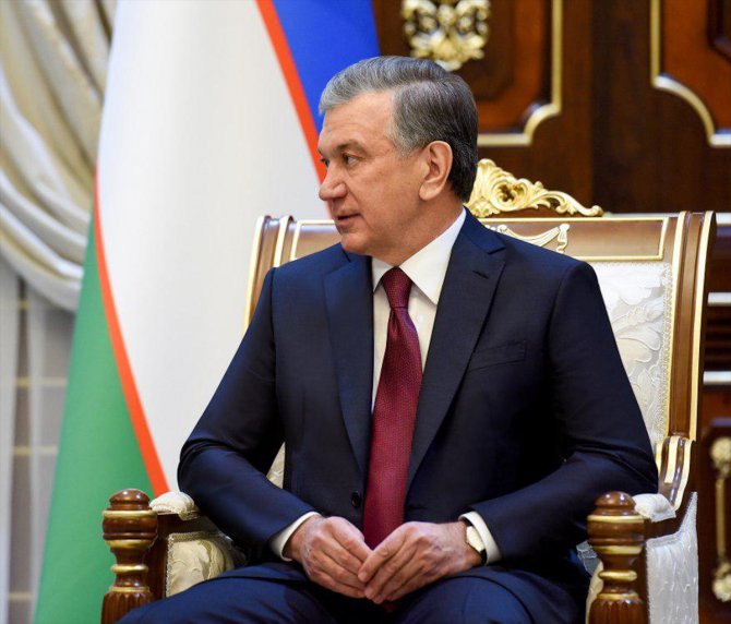 Mirziyoyev, Türkmenistan Cumhurbaşkanı Berdimuhamedov ile bir araya geldi