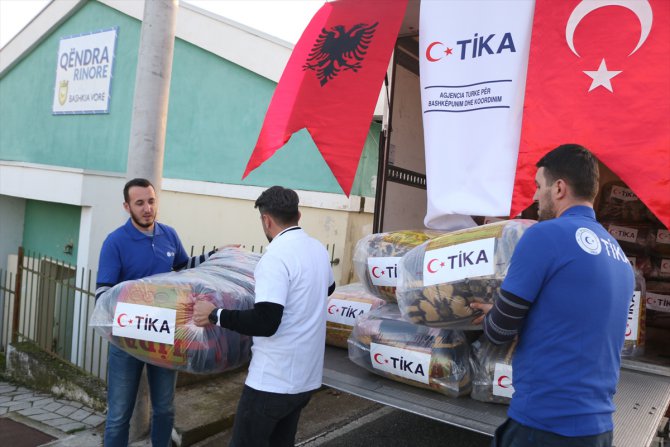 TİKA Arnavutluk'taki depremzedelere yardımlarına devam ediyor