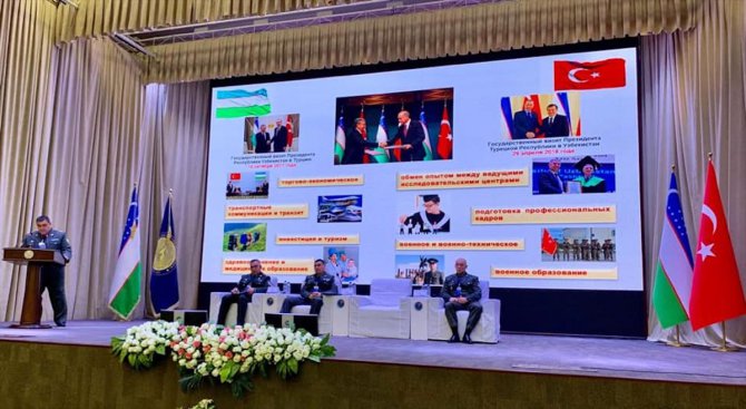 Özbekistan'da "Modern çatışmalarda Türk Silahlı Kuvvetlerinin saha tecrübesi" konferansı