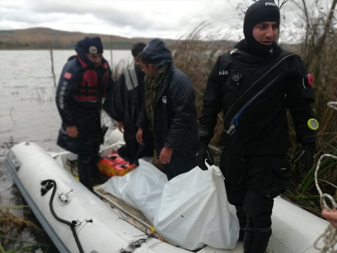 Sakarya'da gölde kaybolan iki gençten birinin daha cesedi bulundu