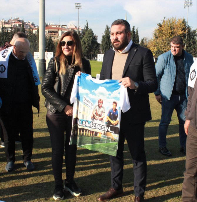 Altay ve Trabzonsporlu eski futbolcular, Türkiye Kupası maçı öncesinde buluştu
