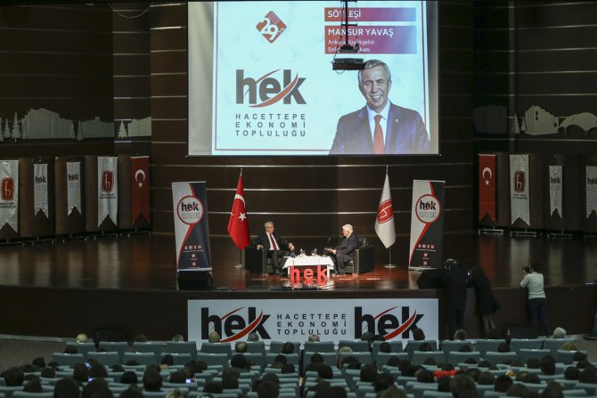Ankara Büyükşehir Belediye Başkanı Yavaş üniversite öğrencileriyle bir araya geldi