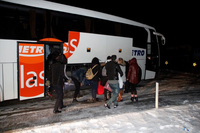 Kayseri'de yolcu otobüsü ile otomobil çarpıştı: 2 ölü, 1 yaralı