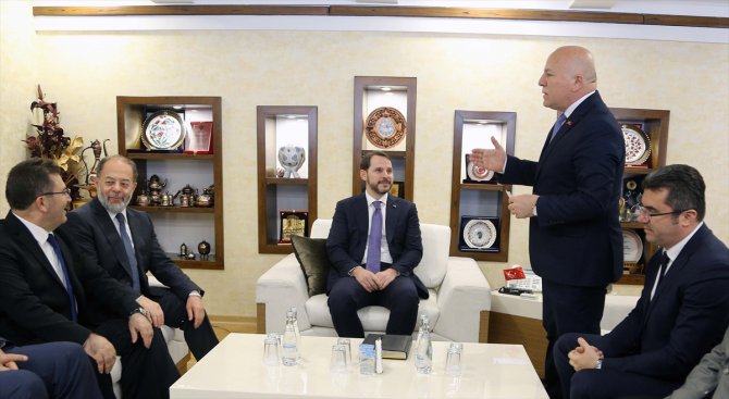 Hazine ve Maliye Bakanı Albayrak: "AK Parti büyük hizmetler ortaya koydu"
