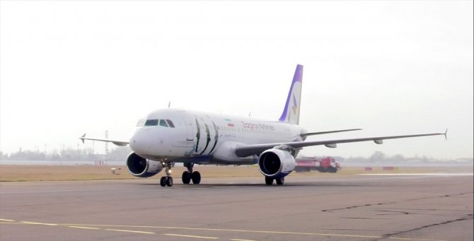 Özbekistan ile İran arasında 3 yıl sonra ilk uçak seferi yapıldı