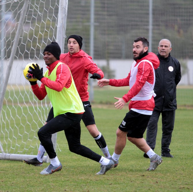 Antalyaspor, Alanyaspor maçı hazırlıklarını tamamladı