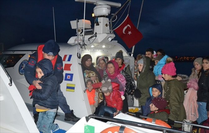 Balıkesir'de 108 düzensiz göçmen yakalandı