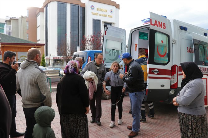 Burdur'da 9 öğrenci gıda zehirlenmesi şüphesiyle hastane kaldırıldı