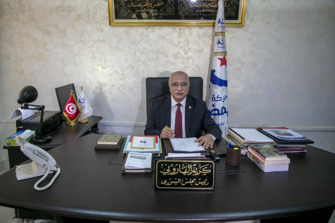 Tunus'taki Nahda Hareketi yöneticilerinden Haruni: "Devrimcileri hükümete katılmaya ikna etmeye çalışıyoruz"