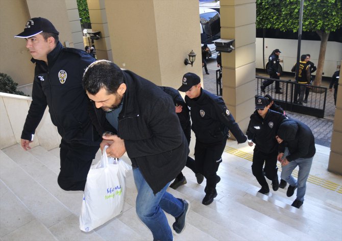GÜNCELLEME - Adana merkezli sigorta dolandırıcılığı operasyonunda 13 zanlı tutuklandı
