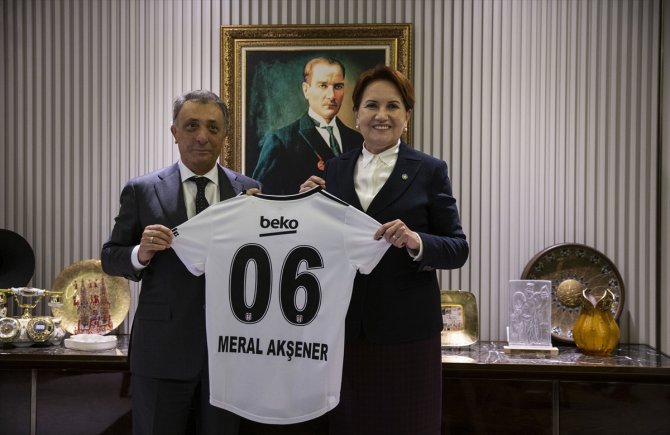 Akşener, Beşiktaş Yönetim Kurulu Başkanı Çebi'yi kabul etti