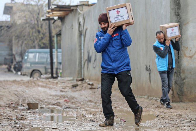 TDV'den Suriye'de terörden temizlenen bölgelerdeki ihtiyaç sahiplerine yardım