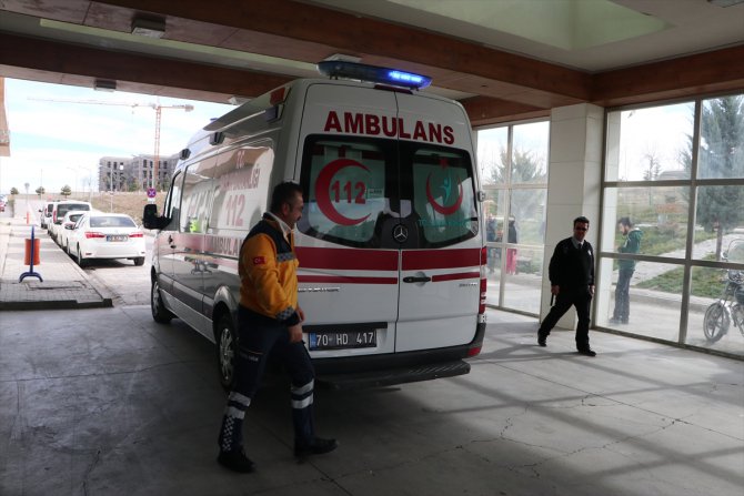 Karaman'da iki otomobil çarpıştı: 5 yaralı