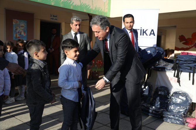 TİKA'dan Irak'taki 15 Türkmen okuluna kırtasiye yardımı
