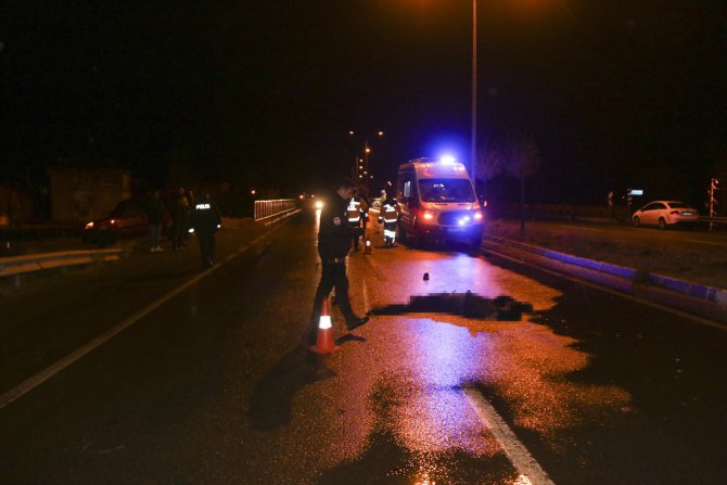 Sivas'ta aracın çarptığı yaya öldü