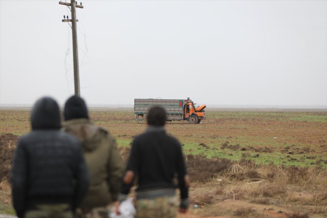 Tel Abyad'da bombalı araç yakalandı