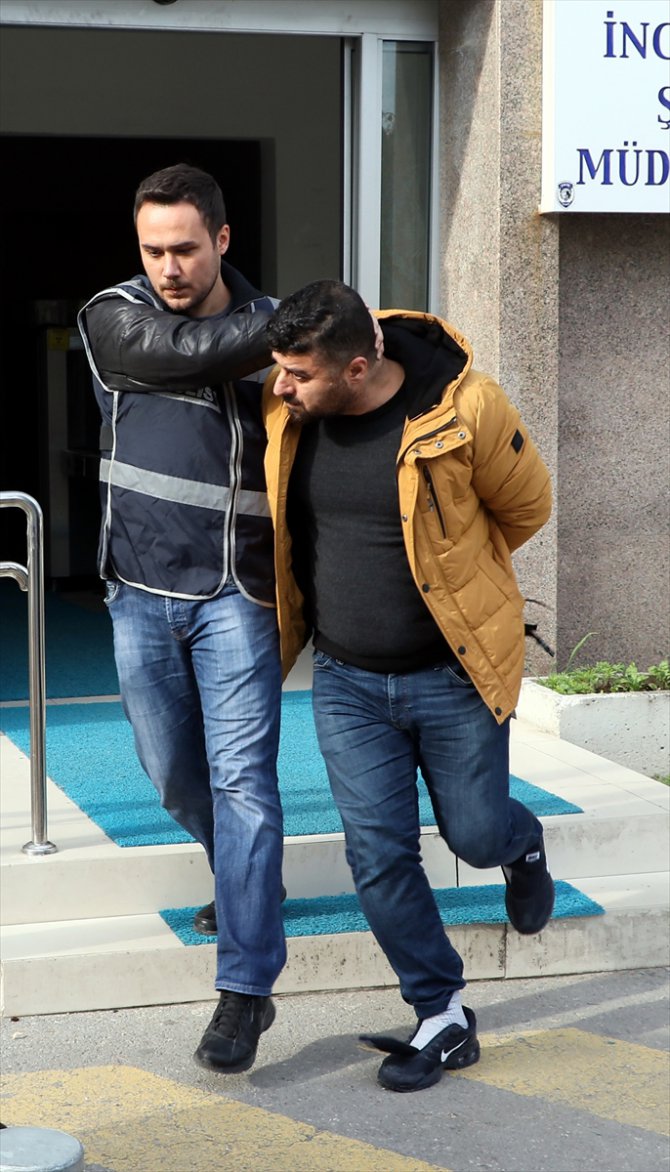 İzmir'deki kuyumcu soygununun ardından yakalanan 4 zanlı adliyeye sevk edildi