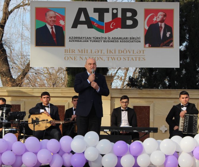 Türkiye'den cephe hattında görev yapan Azerbaycan ordusuna moral konseri