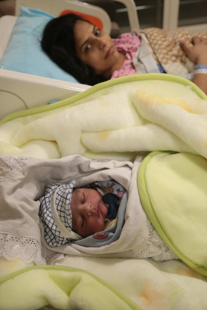 Kahramanmaraş'ta yeni yılın ilk bebeği doğdu