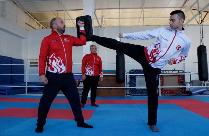 Zayıflamak için başladığı karatede Balkan şampiyonu oldu