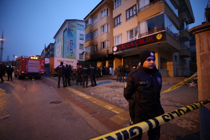 GÜNCELLEME - Ankara'da bir apartmanda çıkan yangında 4 kişi öldü