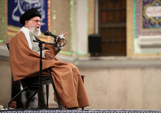 İran lideri Hamaney, Trump'ın tehdidine yanıt verdi