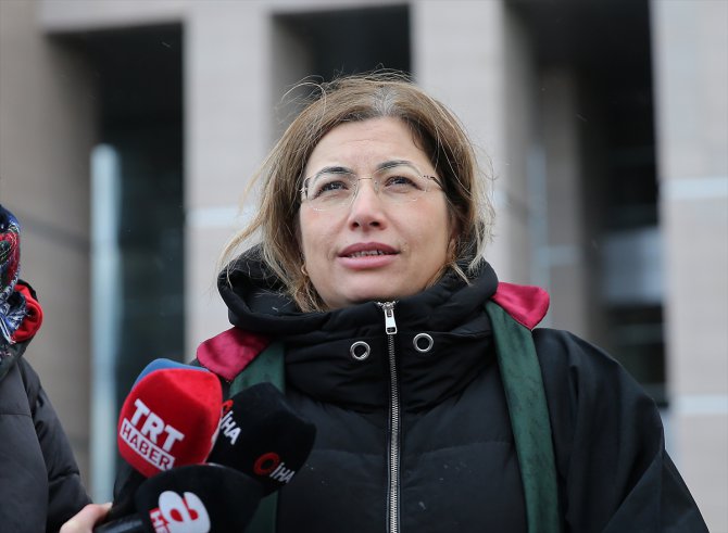 Beşiktaş'ta başörtülü kadına saldırı davası