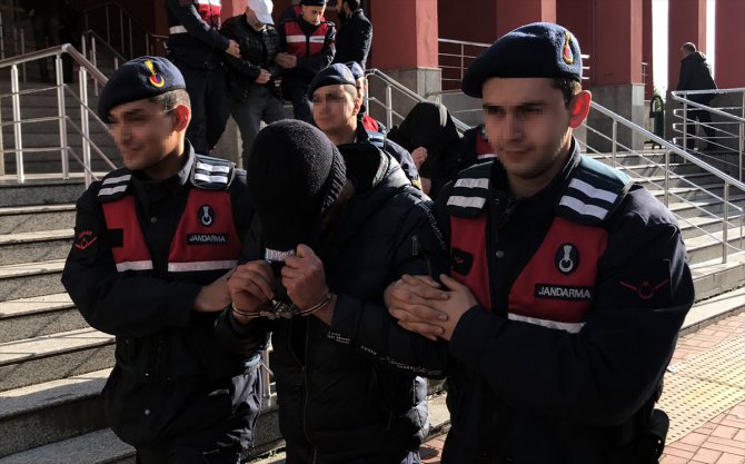 Kocaeli'de DEAŞ operasyonunda gözaltına alınan 3 şüpheli tutuklandı