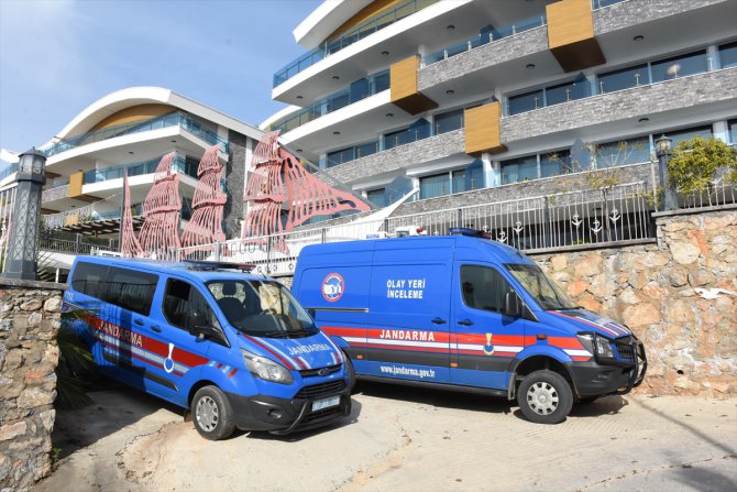 GÜNCELLEME - Antalya'da biri doktor iki kişi villada ölü bulundu