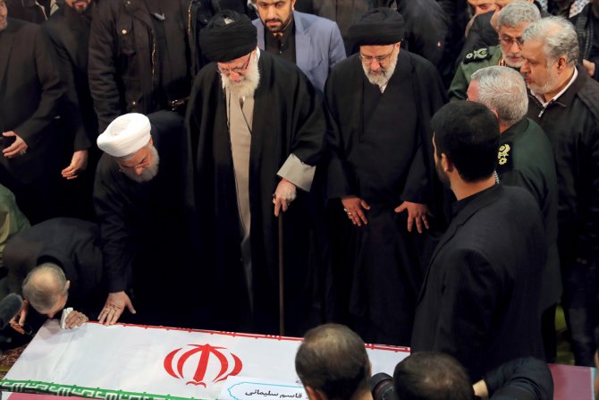 İran’ın başkenti Tahran’da Süleymani için cenaze töreni düzenlendi