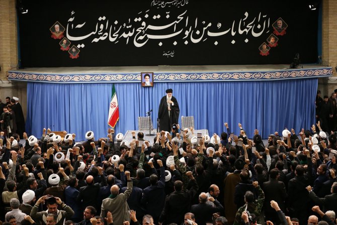 İran lideri Hamaney: "ABD'nin bölgedeki varlığı son bulmalıdır"