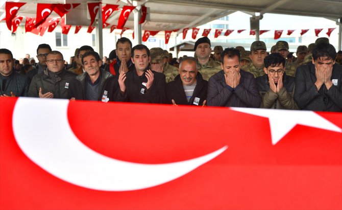Şehit Uzman Çavuş Erol Yanık, Gaziantep'te son yolculuğuna uğurlandı