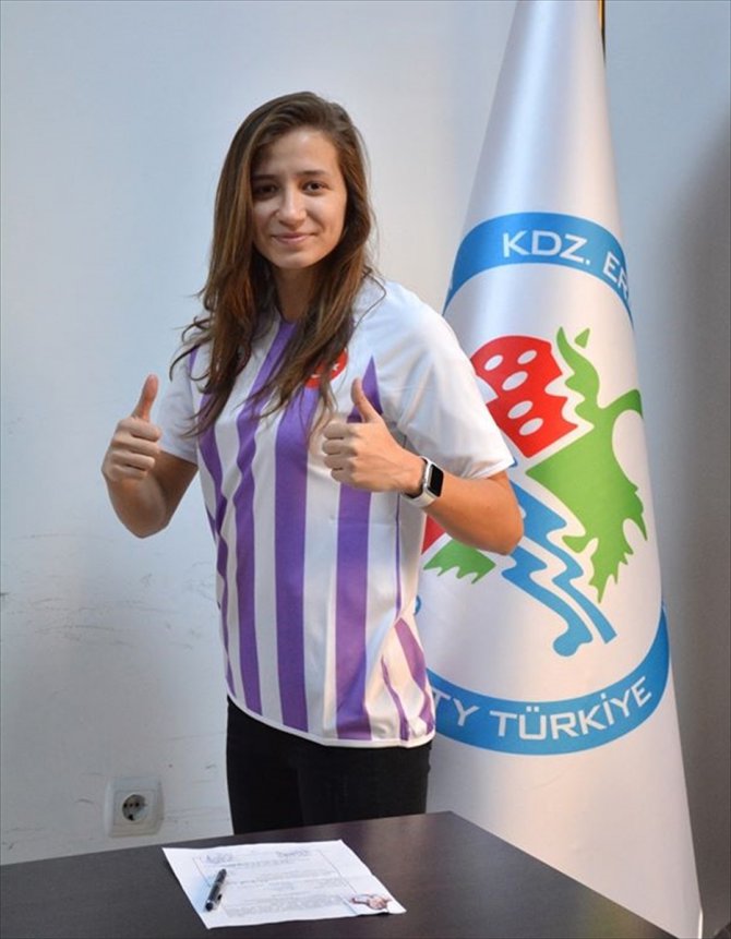 Ereğli Belediyespor Kadın Futbol Takımı, İrem Eren'i kadrosuna kattı