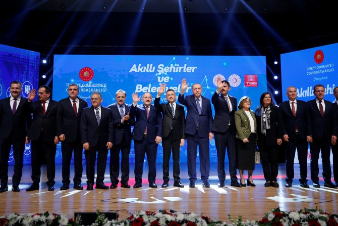 Cumhurbaşkanı Erdoğan, Akıllı Şehirler ve Belediyeler Kongre ve Sergisi'nde konuştu: (1)