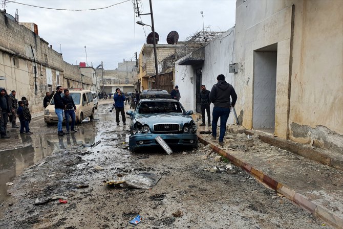 Tel Rıfat'ta yuvalanan YPG/PKK'lı teröristlerin saldırısı sonucu Azez'de 10 sivil yaralandı