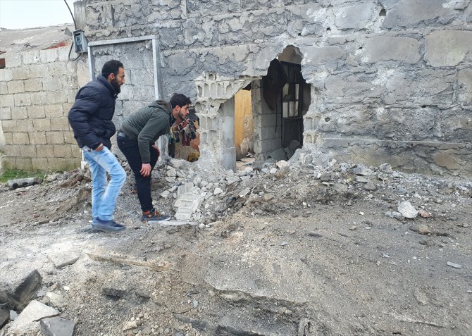 Tel Rıfat'ta yuvalanan YPG/PKK'lı teröristlerin saldırısı sonucu Azez'de 10 sivil yaralandı