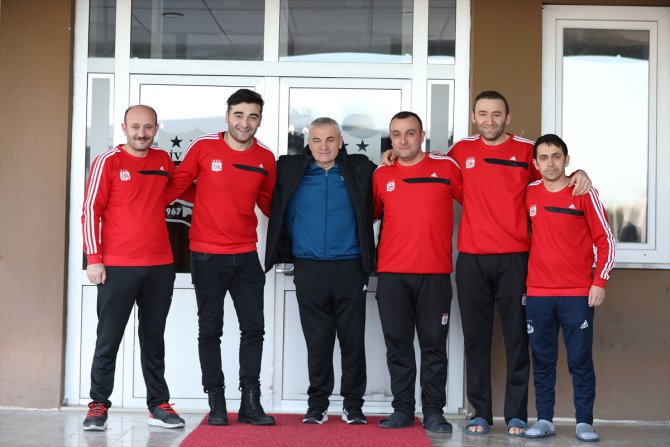 Demir Grup Sivasspor, İstanbul'a gitti