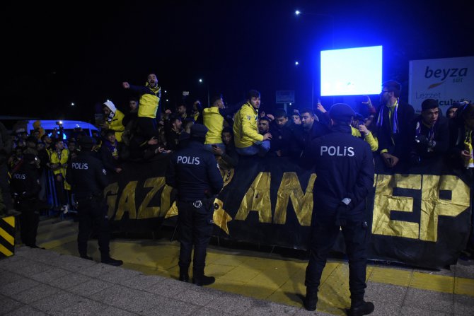 Fenerbahçe kafilesi Gaziantep'e geldi